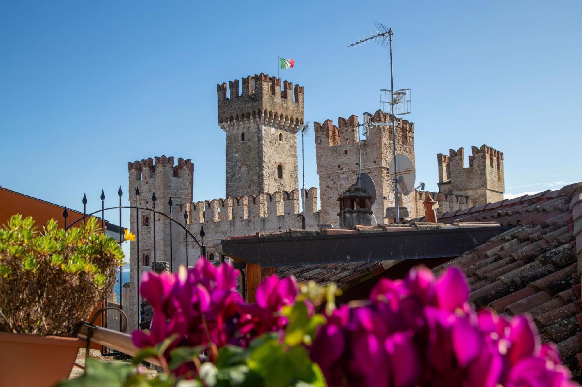 Sirmione4U - Domus By The Castle 아파트 외부 사진